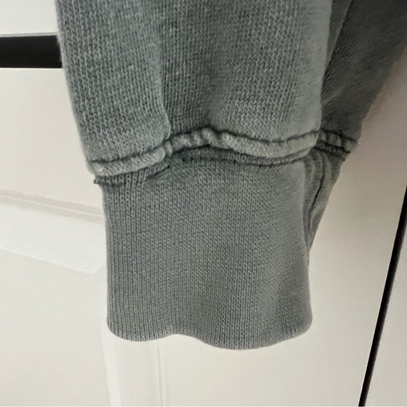 Coastal Culture Banff Canada Sweater - Picture 10 of 10